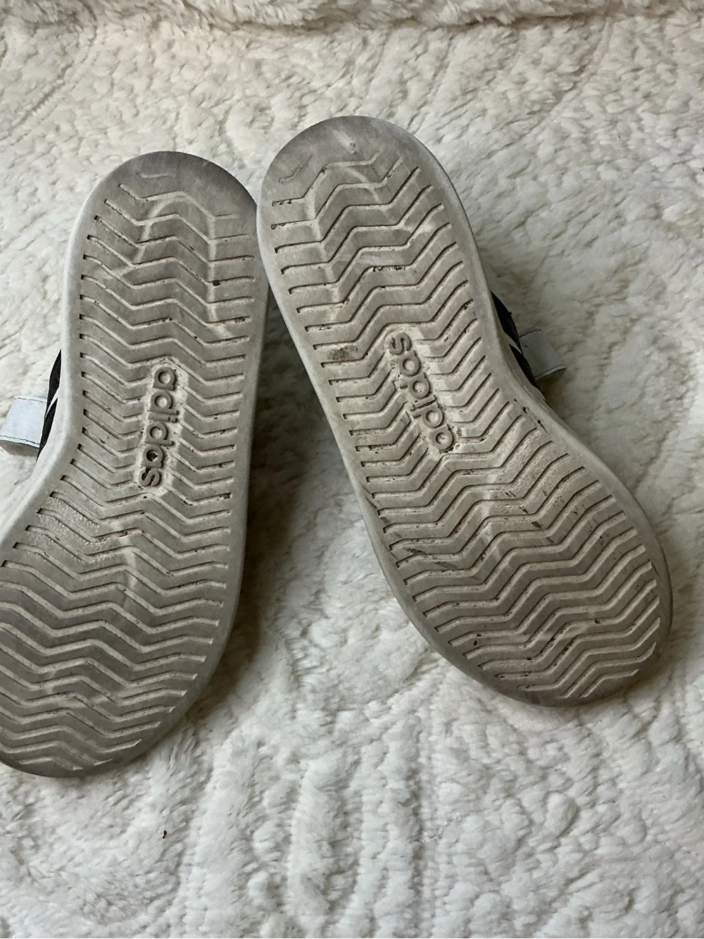 adidas White Kids Sneakers with Black Stripes Sz 2